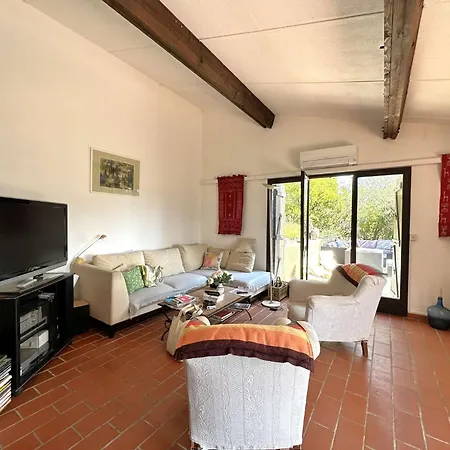 Mazet Gaspard Climatise Pour 7 Personnes Sur Le Domaine De Valcros A Les-maures Villa *