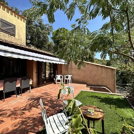 Mazet Gaspard Climatise Pour 7 Personnes Sur Le Domaine De Valcros A Les-maures Villa